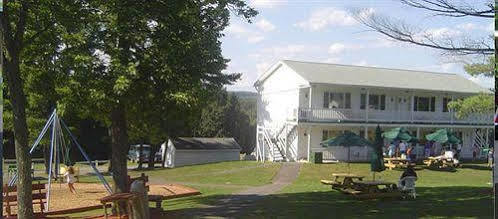 Gavin'S Iris H Country Inn Cornwallville Exteriör bild