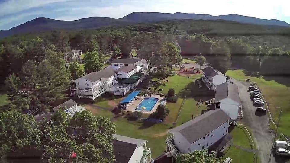 Gavin'S Iris H Country Inn Cornwallville Exteriör bild